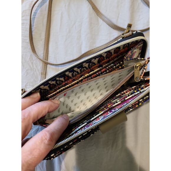 sakroots Artist Circle LARGE smartphone crossbody phone wallet - Picture 7 of 11